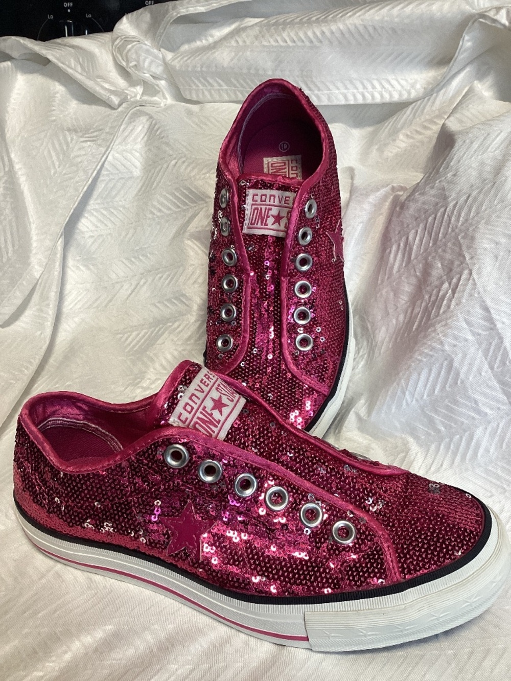 CONVERSE One Star Fuchsia Metallic Sequin Slip Sneaker Sz 6.5